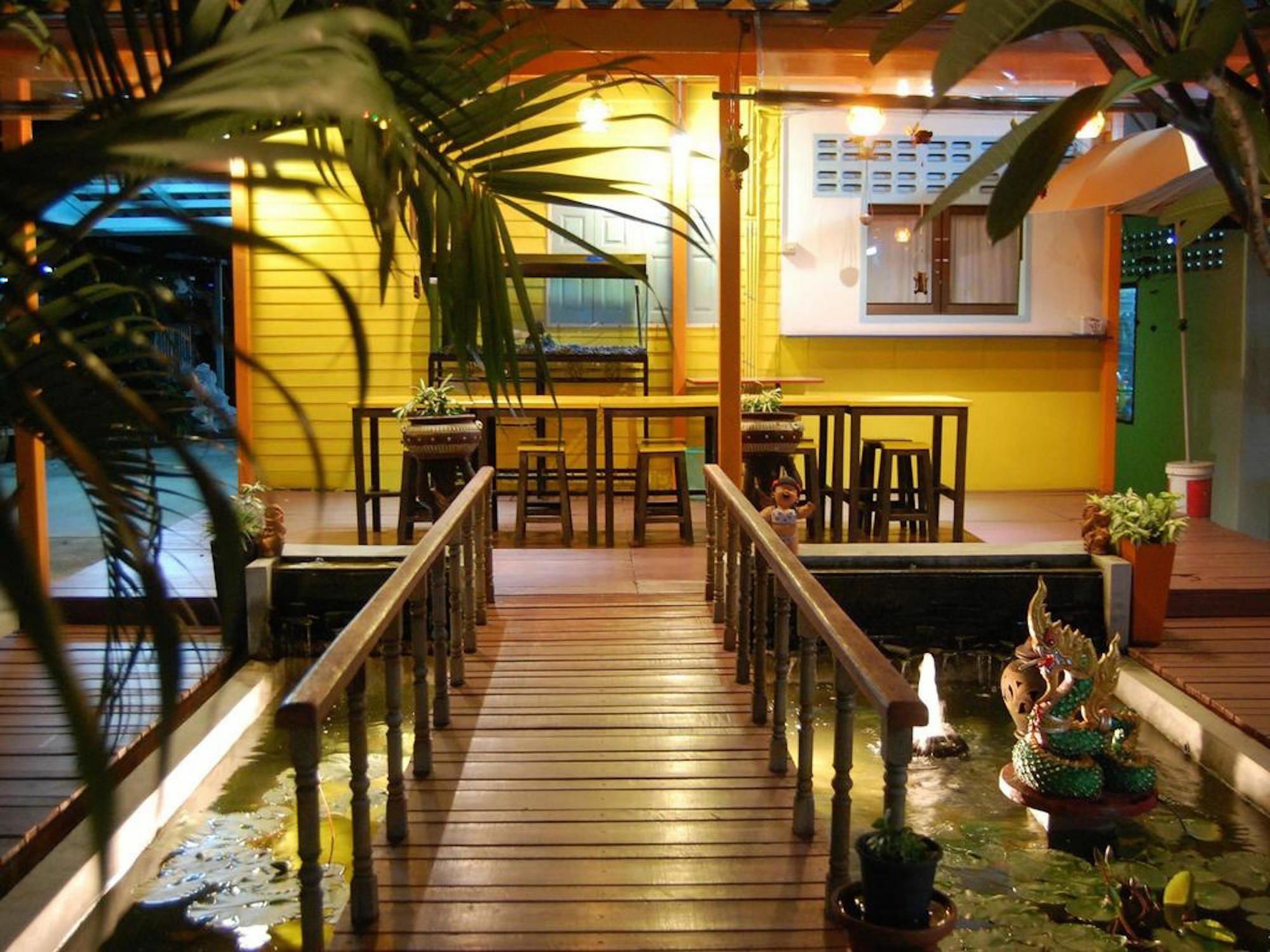 Vareevara Apartment Bangkok Exterior foto