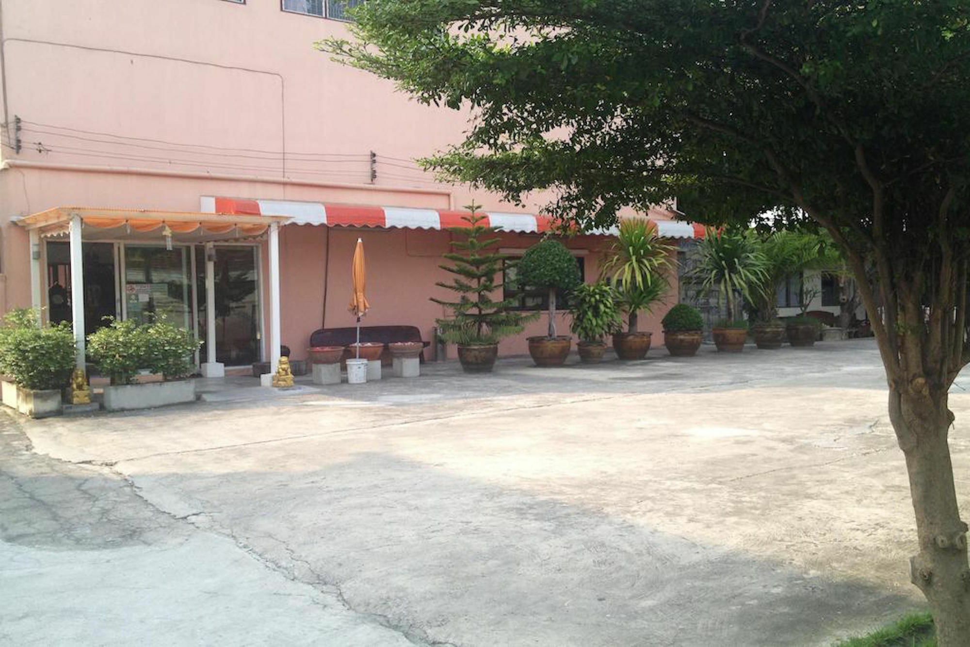 Vareevara Apartment Bangkok Exterior foto